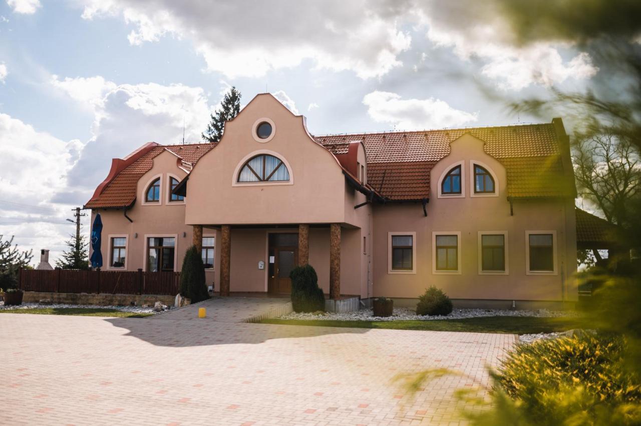 Motel Ard Sarovce Extérieur photo